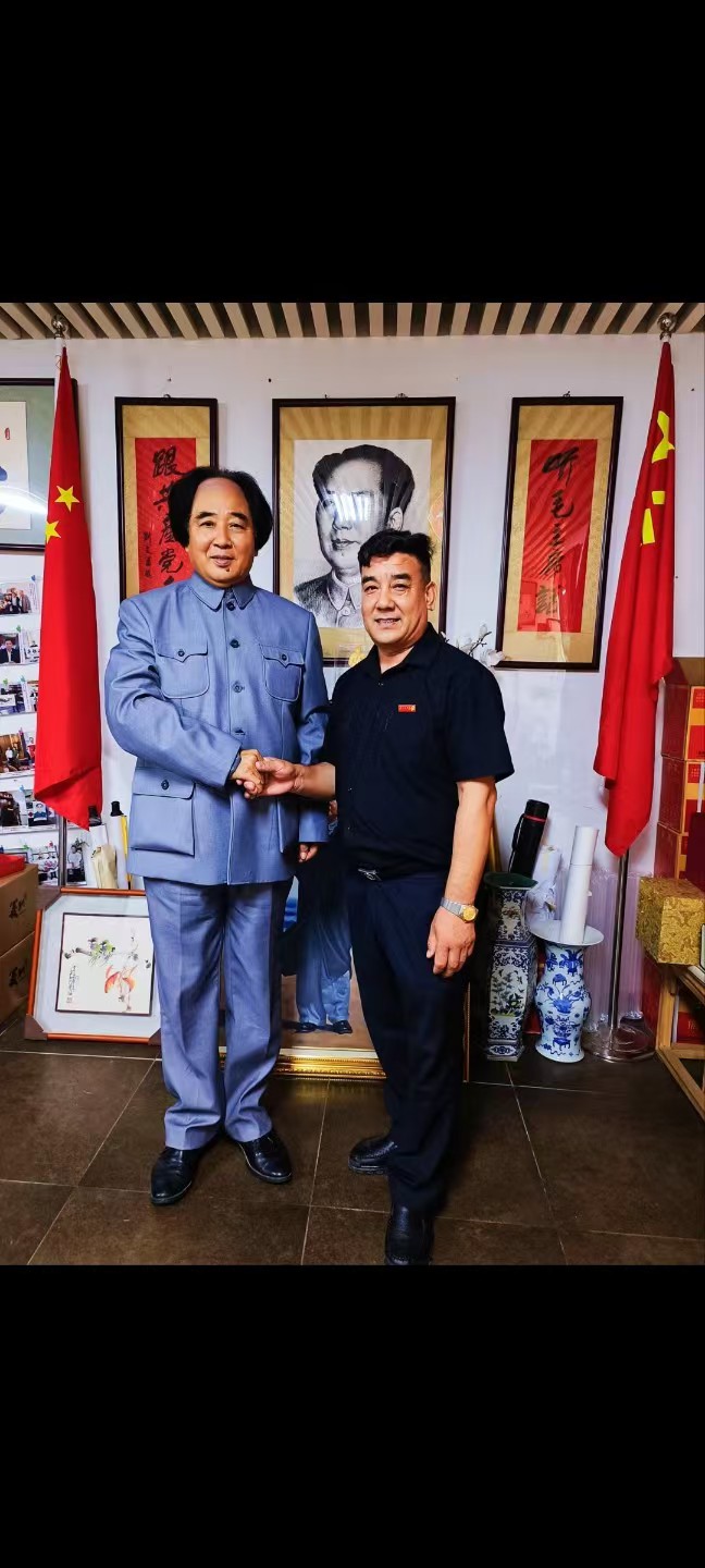 毛泽东思想研究院执行秘书长白勇民(图6)