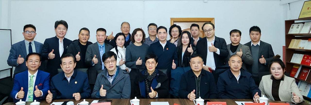 新质生产力—中国流通大会暨中国流通企业发展创新数智化管理平台启动仪式在京举行(图7)