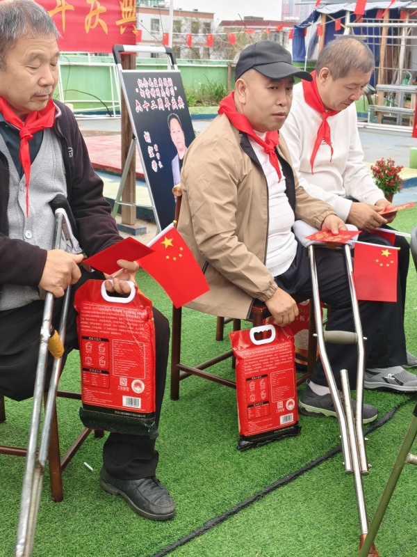公益报道：雷锋精神闪耀鹏城｜62载传承再启新程(图8)