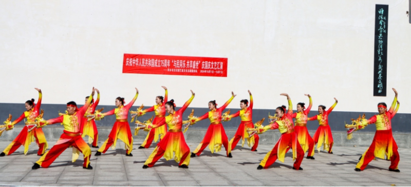 公益报道：妙舞艺术团国庆汇演大放异彩(图3)