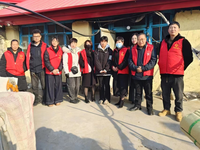 公益频道:一个圈圈志愿者联盟社区春节送温暖(图3) 公益频道:一个圈圈志愿者联盟社区春节送温暖(图3)