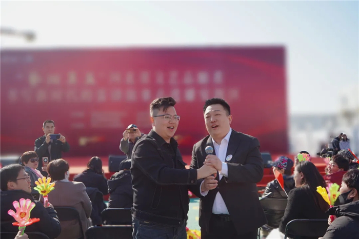 河北省文艺志愿者书写新时代的雷锋故事主题演出走进雄安新区(图8)