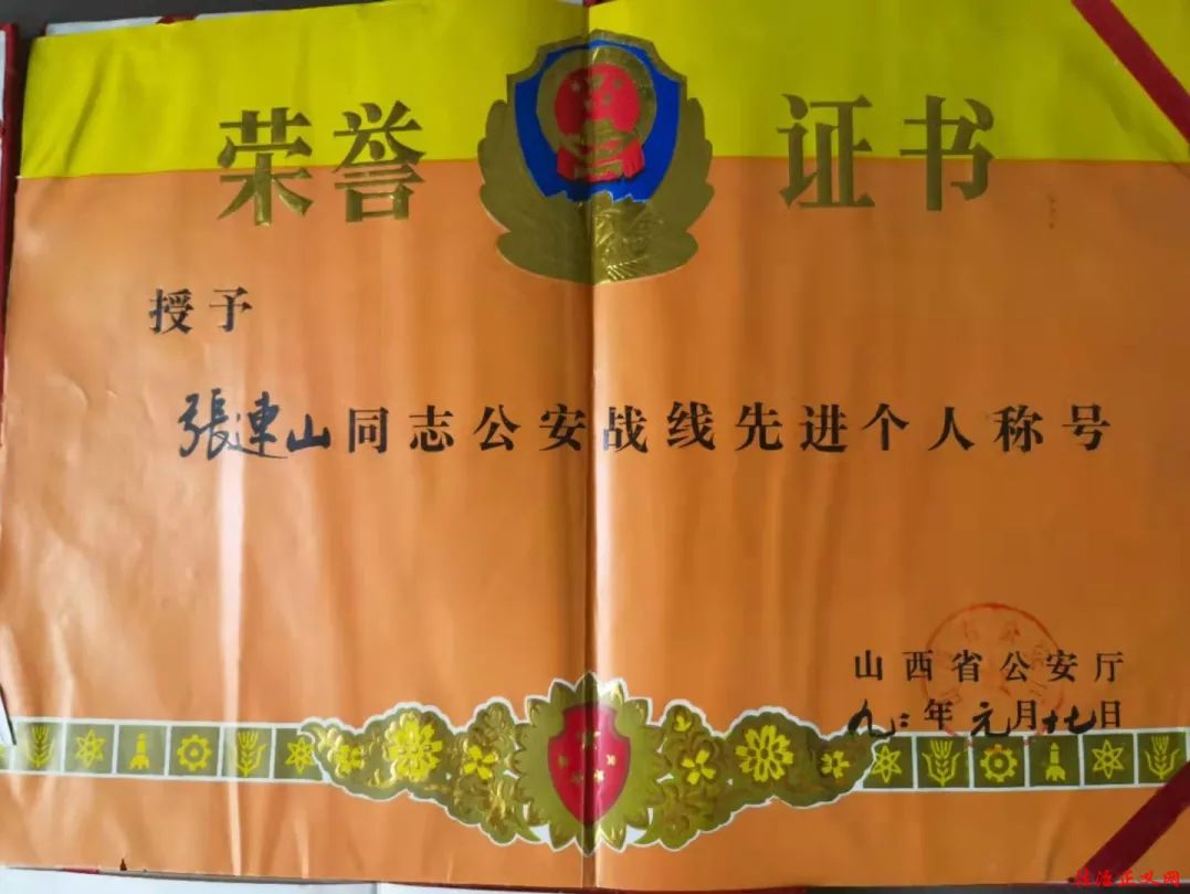 山西泽州：清明祭英烈 诗词颂警魂(图6)