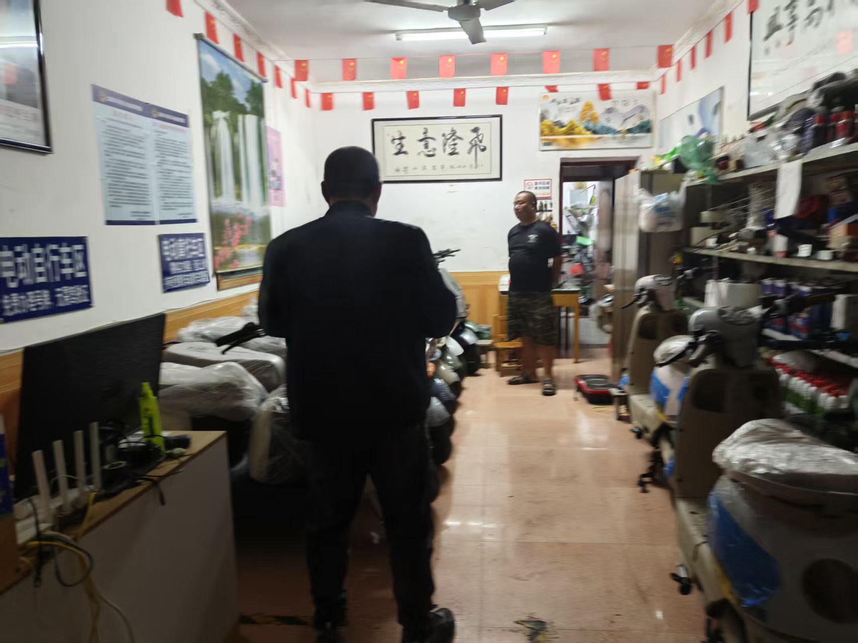 黄尖新迪国威电动车——陆三车业(图3)